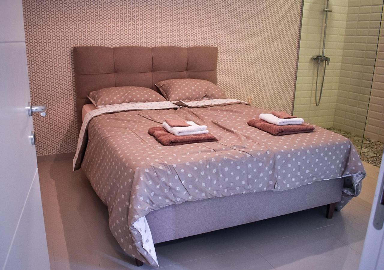Apartmani Novi Sad Mg44 Exterior foto